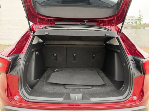 Used 2025 Chevrolet Trax LT image 29