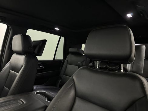 Used 2021 Chevrolet Tahoe Z71 w/ Luxury Package AWD/4WD image 33