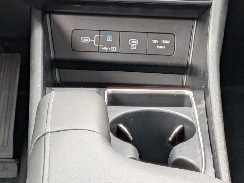 Used 2025 Hyundai Sonata SEL FWD image 24