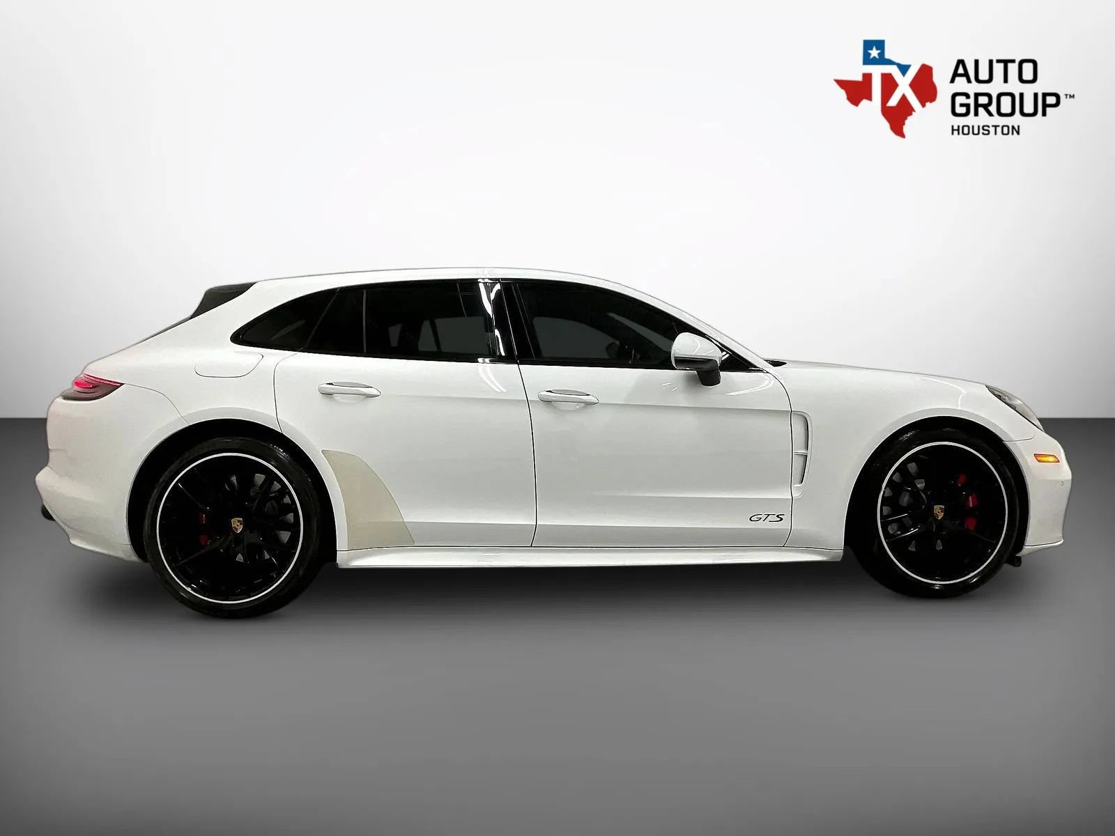 Used 2020 Porsche Panamera GTS AWD/4WD image 9