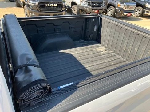 Used 2024 Chevrolet Silverado 1500 LTZ AWD/4WD image 27