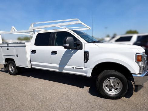 Used 2020 Ford F350 XL w/ Power Equipment Group AWD/4WD image 3