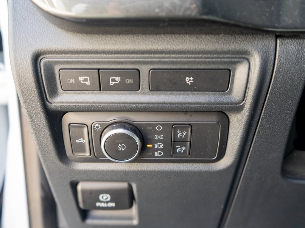 Used 2022 Ford F150 XLT w/ Equipment Group 301A Mid AWD/4WD image 17