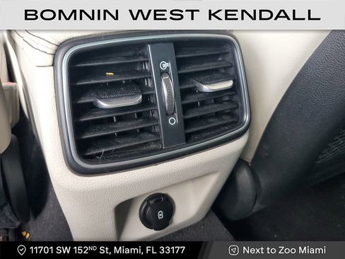 Used 2021 Genesis G70 2.0T w/ Elite Package image 16