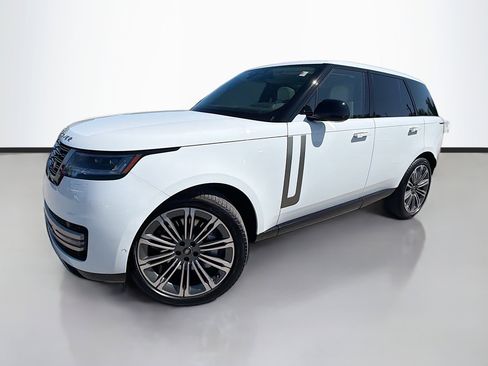 Used 2024 Land Rover Range Rover SE image 1