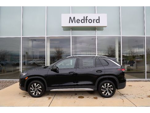 New 2026 Volkswagen Tiguan S image 7