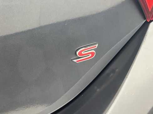 Used 2014 Toyota Corolla S FWD image 28