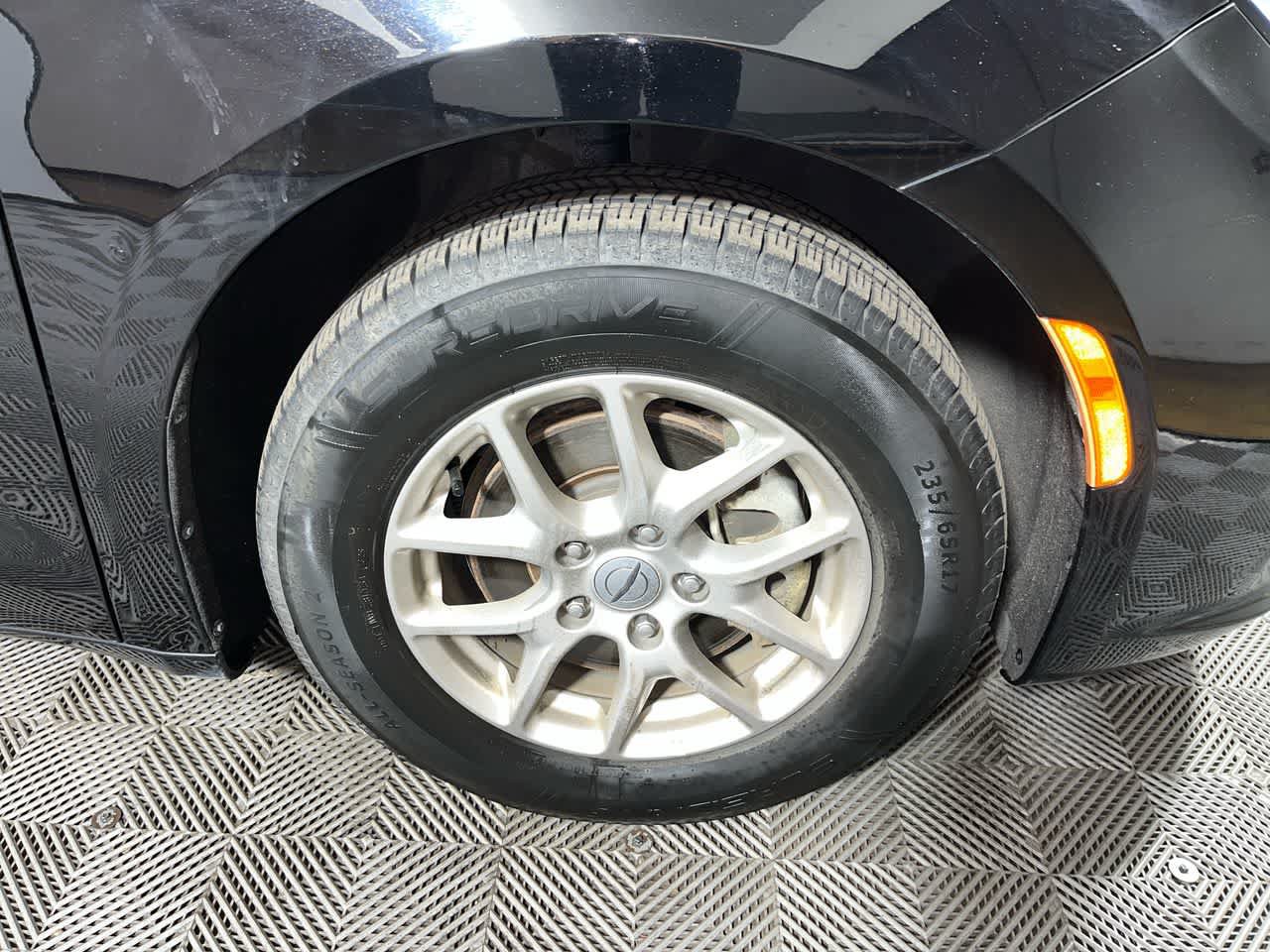 Used 2025 Chrysler Pacifica Select FWD image 10