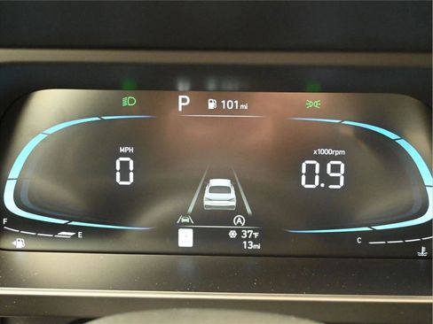 New 2026 Hyundai Elantra SE FWD image 5