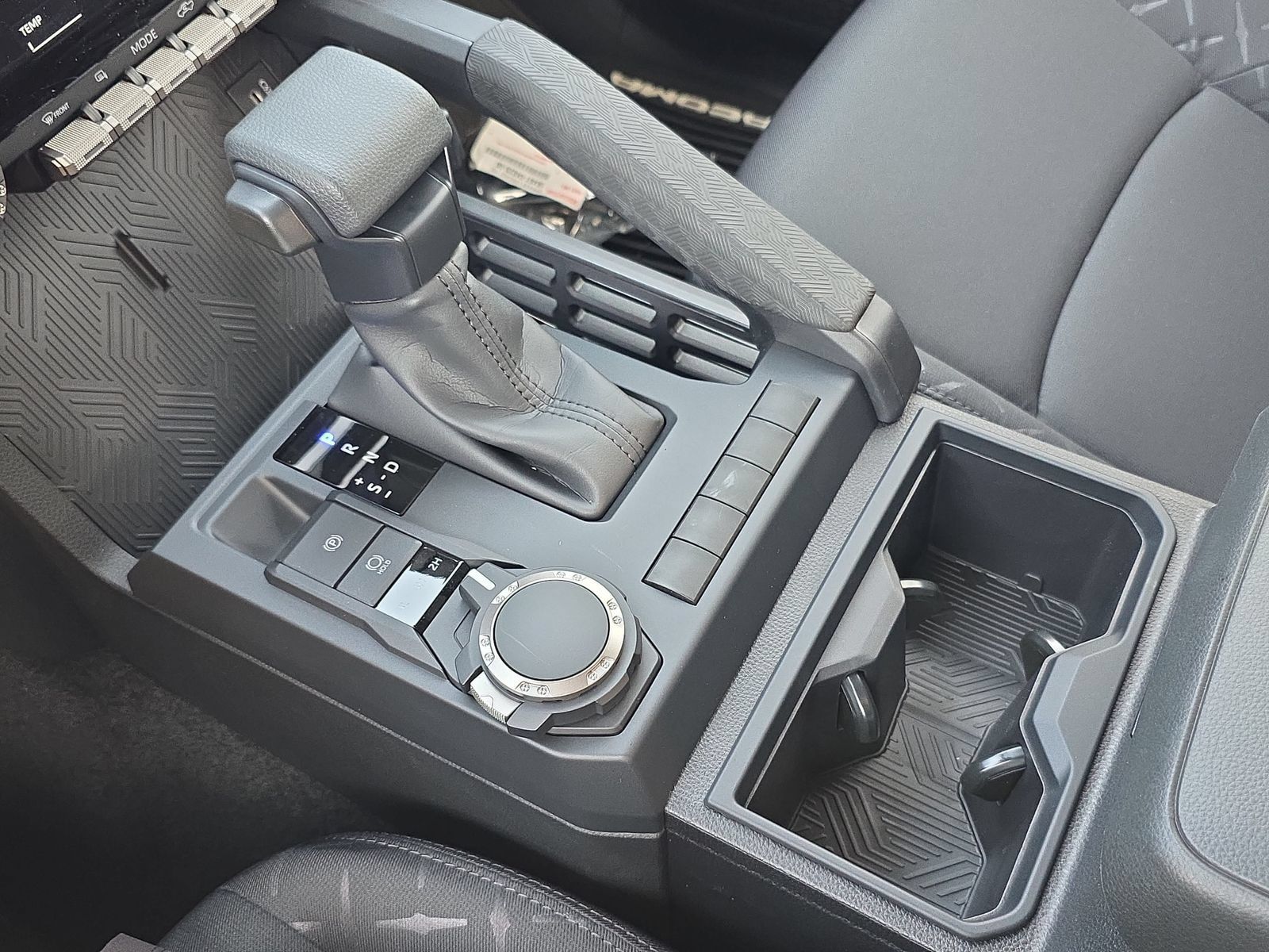 New 2026 Toyota Tacoma SR AWD/4WD image 21