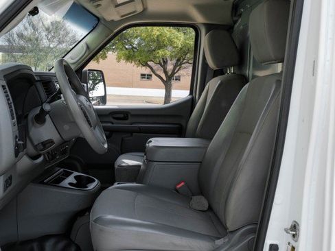 Used 2020 Nissan NV 2500 SV w/ Navigation Package image 3