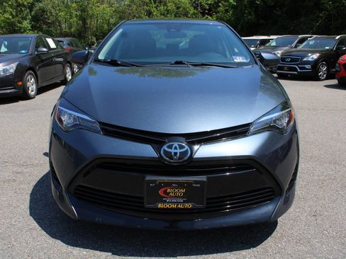 Used 2017 Toyota Corolla LE w/ Carpet Mat Package (TMS) FWD image 3