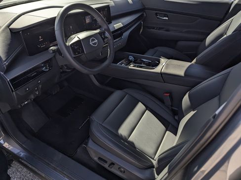 Used 2025 Nissan Murano SV image 9