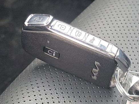 Used 2023 Kia K5 GT image 34