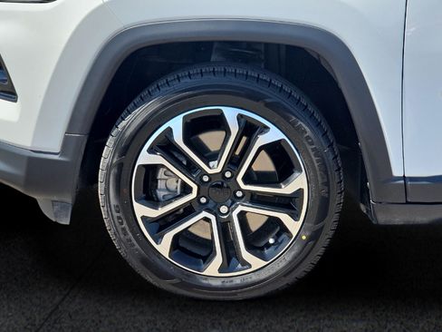 Used 2024 Jeep Compass Limited AWD/4WD image 8