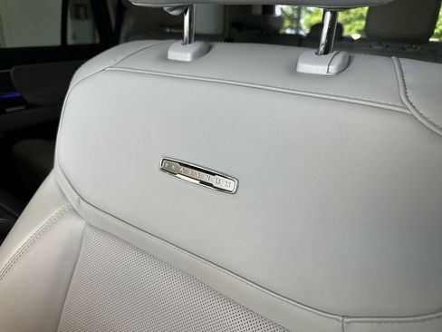 Certified 2025 Ford Expedition Platinum AWD/4WD image 26