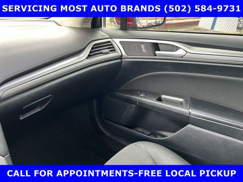 Certified 2020 Ford Fusion SE image 24