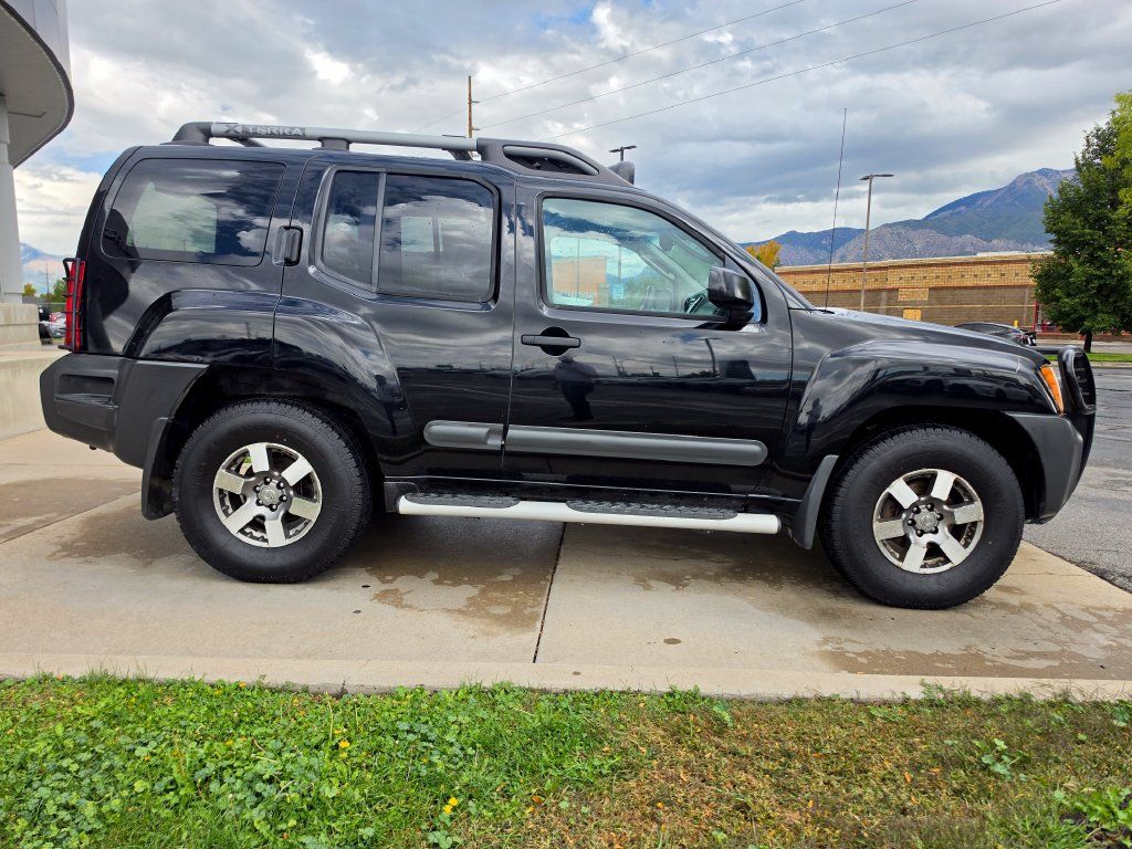 Used 2011 Nissan Xterra PRO-4X AWD/4WD image 4
