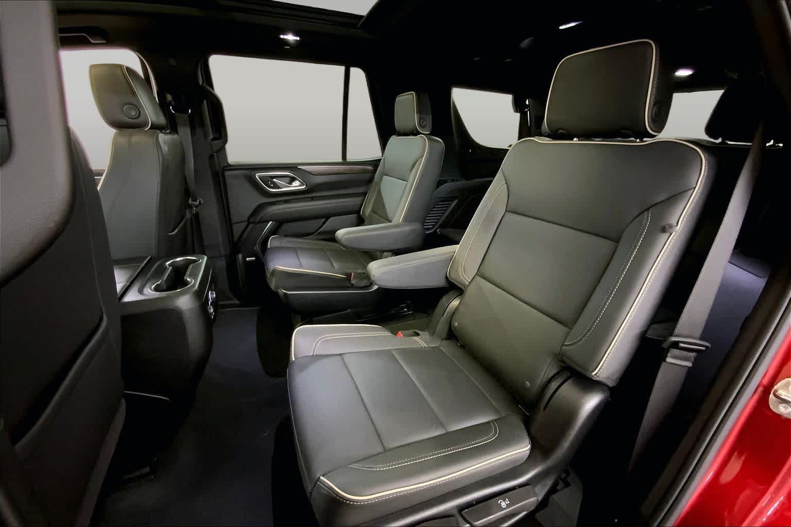 Used 2024 Chevrolet Tahoe Premier AWD/4WD image 20