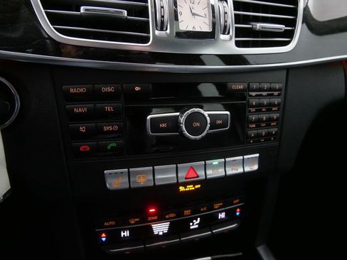 Used 2014 Mercedes-Benz E 350 E 350 image 27