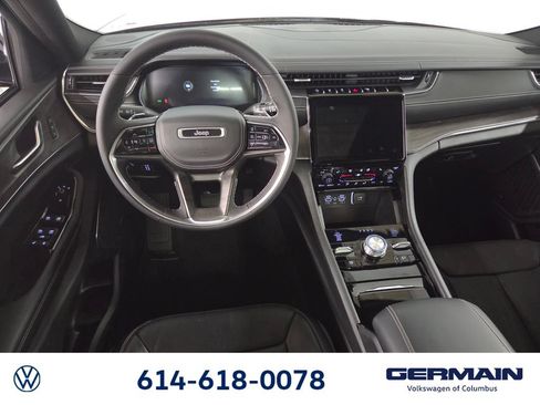 Used 2023 Jeep Grand Cherokee Overland AWD/4WD image 18