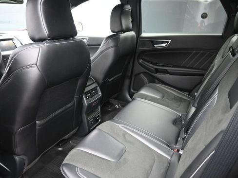 Used 2020 Ford Edge ST w/ Equipment Group 401A AWD/4WD image 12
