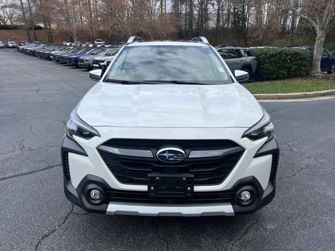 Used 2023 Subaru Outback Touring image 2