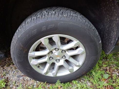 Certified 2025 Chevrolet Tahoe LT AWD/4WD image 6