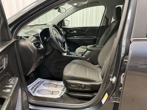 Used 2023 Chevrolet Equinox LT image 4