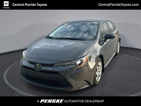 Used 2025 Toyota Corolla LE FWD image 1