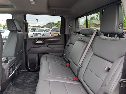 New 2026 GMC Sierra 1500 Elevation w/ Elevation Premium Package AWD/4WD image 32
