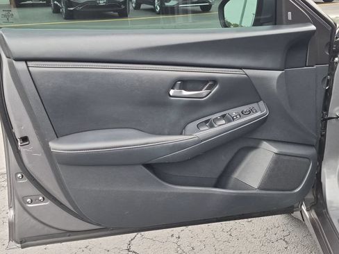 Used 2023 Nissan Sentra SV w/ All-Weather Package FWD image 12