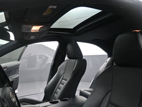 Used 2016 Lexus IS 200t RWD image 19