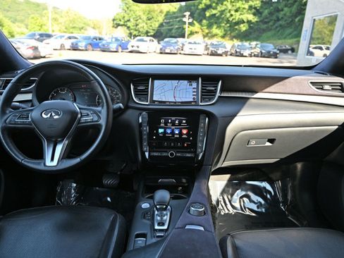 Used 2019 INFINITI QX50 Essential w/ Sensory Package AWD/4WD image 14