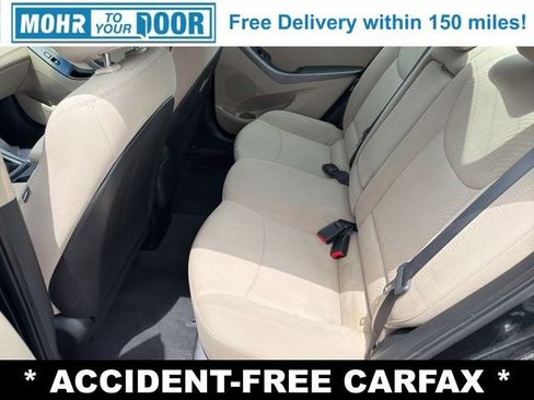Used 2015 Hyundai Elantra SE w/ Option Group 02 FWD image 29