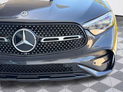 Used 2026 Mercedes-Benz GLC 300 image 11