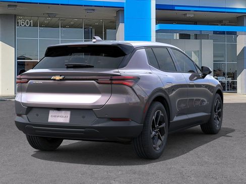 New 2026 Chevrolet Equinox EV LT image 28