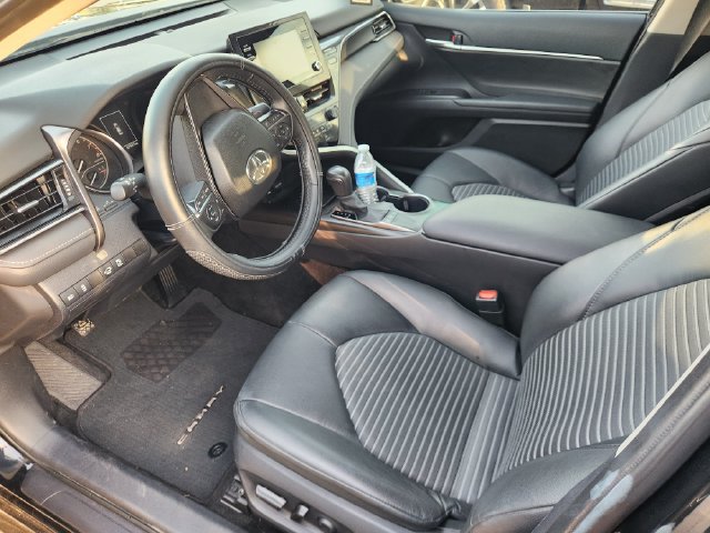 Used 2024 Toyota Camry SE FWD image 8