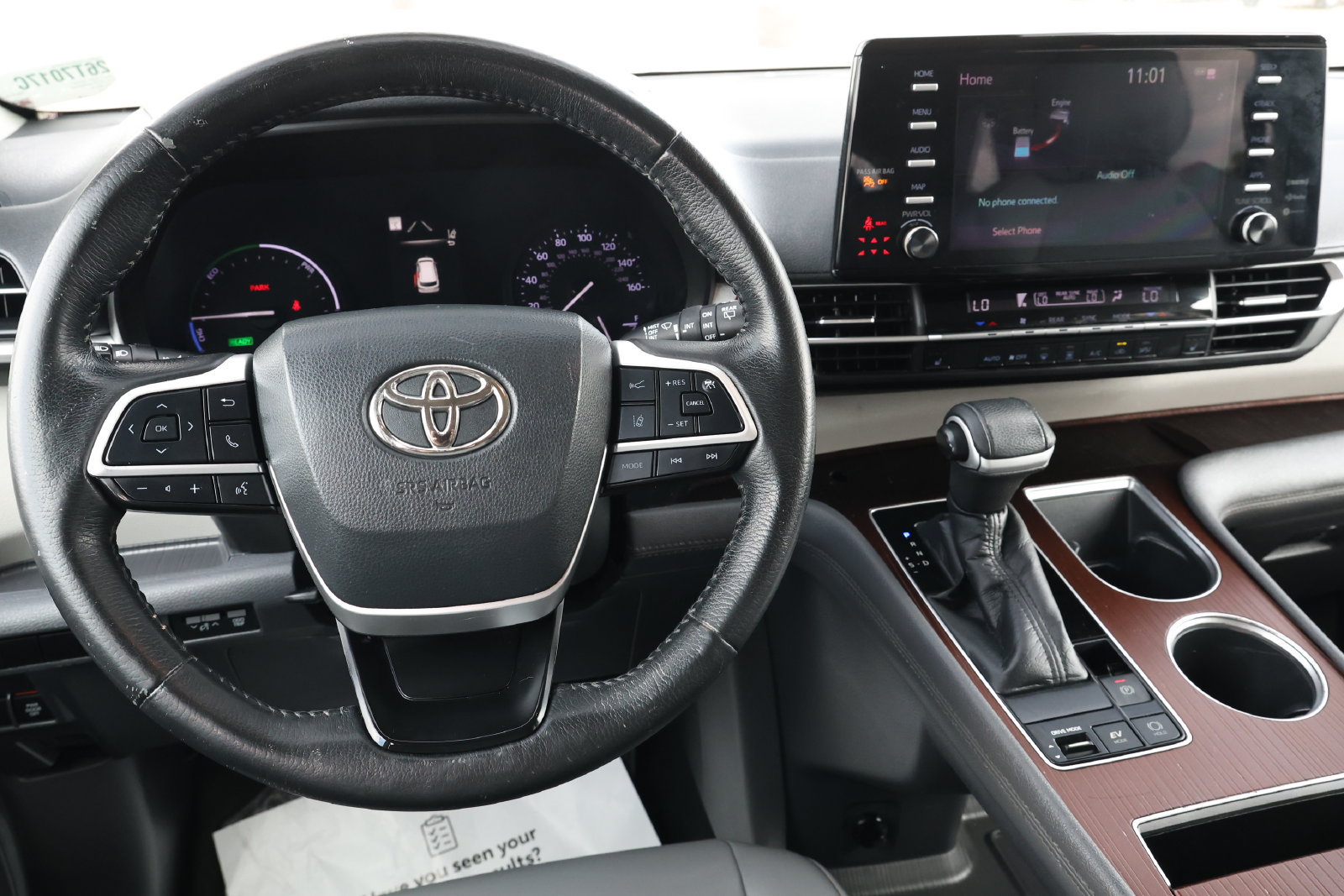 Used 2021 Toyota Sienna XLE FWD image 17
