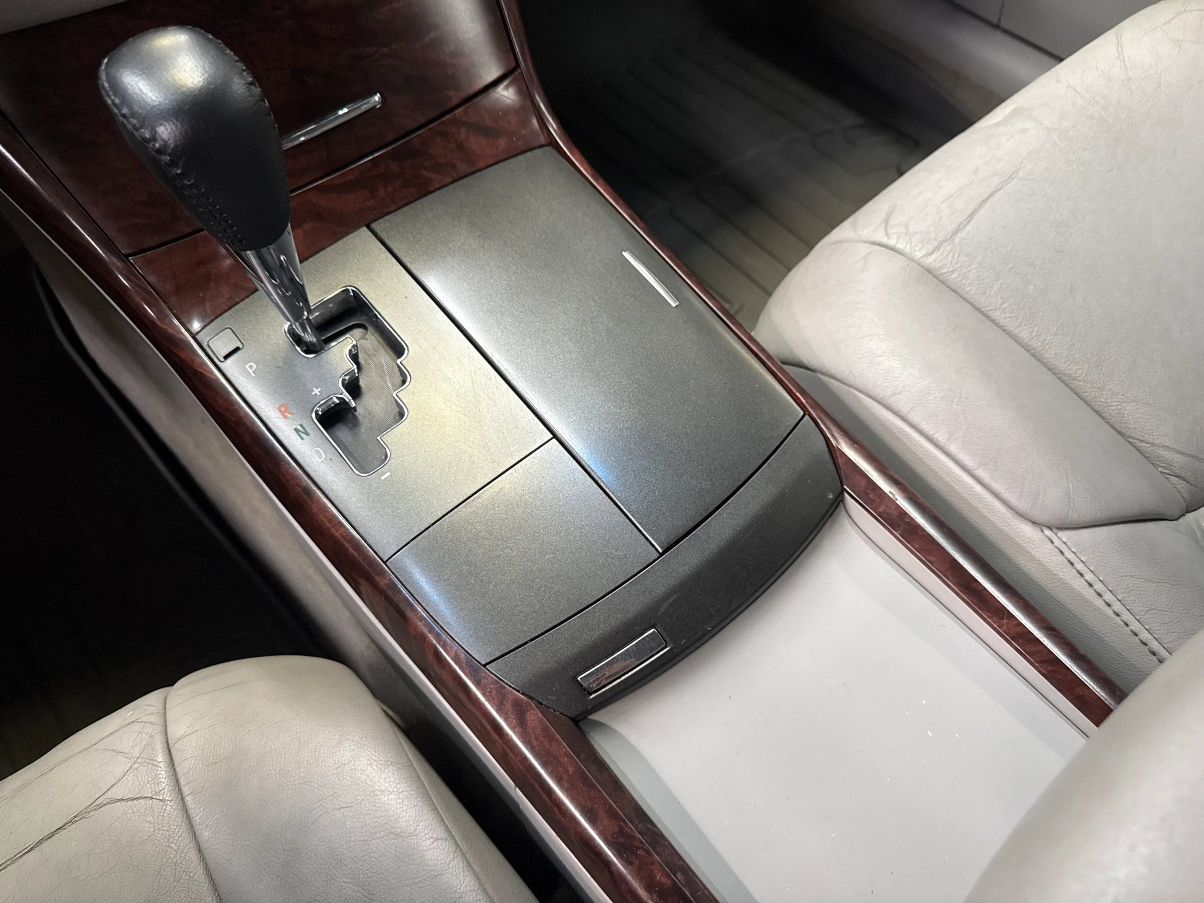 Used 2012 Toyota Avalon FWD image 14