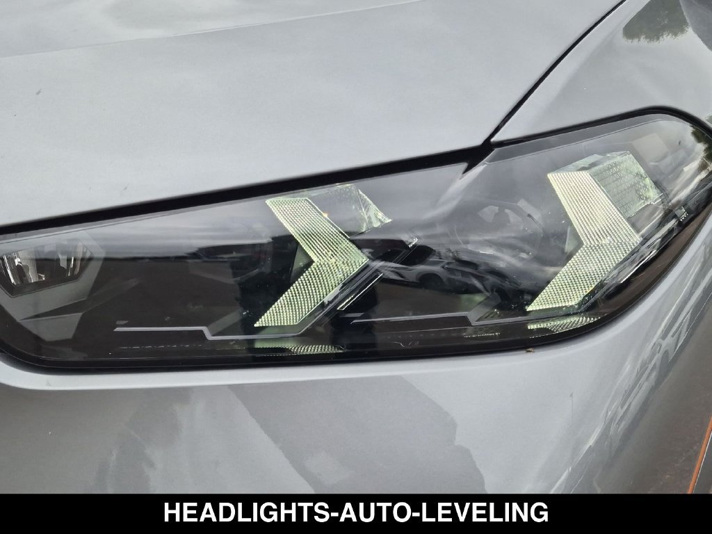Used 2025 BMW X5 M60i AWD/4WD image 17