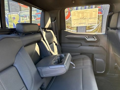 New 2026 Chevrolet Silverado 1500 High Country AWD/4WD image 16