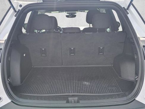 Used 2025 Chevrolet Equinox LT w/ Safety and Technology Package FWD image 6