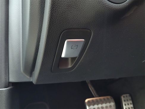 Used 2022 Mercedes-Benz C 300 Coupe image 23