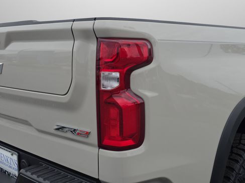 New 2026 Chevrolet Silverado 1500 ZR2 AWD/4WD image 40