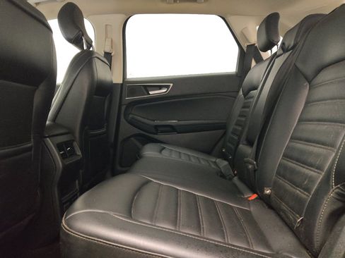 Used 2019 Ford Edge SEL w/ Equipment Group 201A FWD image 18