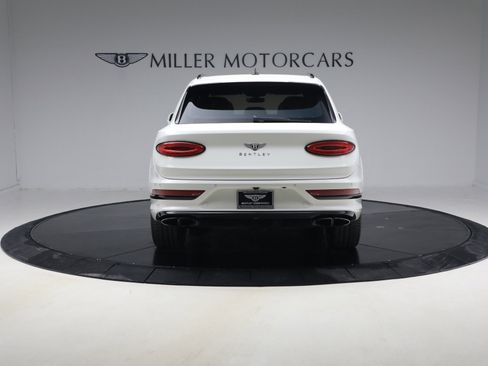 Certified 2021 Bentley Bentayga image 4