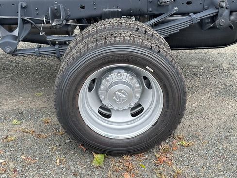 New 2026 RAM 5500 Tradesman w/ Chrome Appearance Group image 36