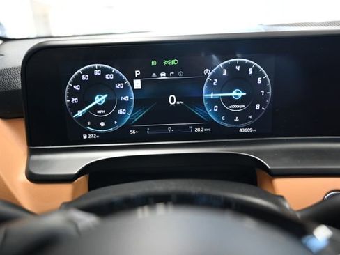 Used 2024 Kia Seltos EX AWD/4WD image 31
