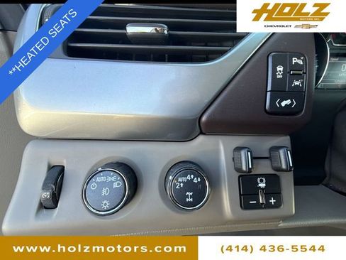 Certified 2018 Chevrolet Suburban LT w/ Luxury Package image 9